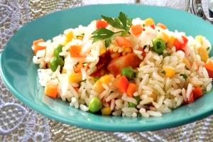 Quantas calorias em 1 Porçoes Arroz Colorido( Sobras De Arroz)?