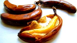 Quantas calorias em 1 Porçoes Banana Com Casaca No Microondas?