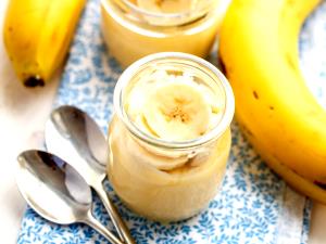 Quantas calorias em 1 Porçoes Bananas Ao Creme?