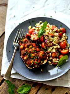 Quantas calorias em 1 Porçoes Berinjela Vegetariana Recheada?