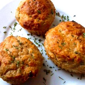 Quantas calorias em 1 Porçoes Bolinho De Atum Light?