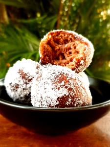 Quantas calorias em 1 Porçoes Bolinho De Chuva Cacausp?