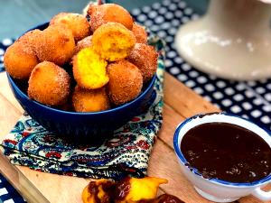 Quantas calorias em 1 Porçoes Bolinho De Chuva De Cenoura E Chocolate?