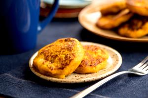 Quantas calorias em 1 Porçoes Bolinho De Moranga Com Batata Doce?