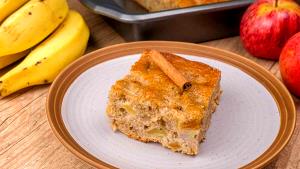 Quantas calorias em 1 Porçoes Bolo De Banana Com Maçã?