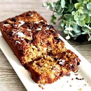 Quantas calorias em 1 Porçoes Bolo De Banana E Uva Passas?