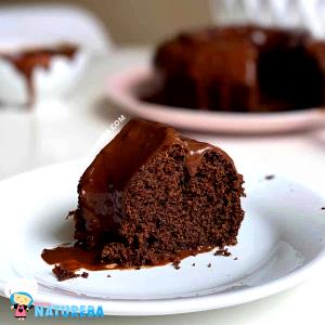 Quantas calorias em 1 Porçoes Bolo De Chocolate Fit Com Cobertura De Brigadeiro Light?