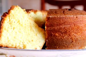 Quantas calorias em 1 Porçoes Bolo De Farinha De Arroz?