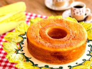 Quantas calorias em 1 Porçoes Bolo De Milho Low Carb?