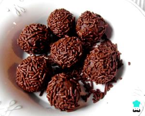 Quantas calorias em 1 Porçoes Brigadeiro De Aveia?