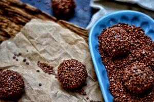 Quantas calorias em 1 Porçoes Brigadeiro Low Carb Com Creme De Leite?