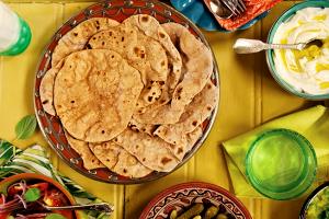 Quantas calorias em 1 Porçoes Chapati Integral (Pão Hindu)?