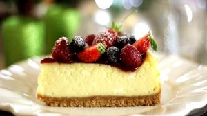 Quantas calorias em 1 Porçoes Cheesecake De Frutas Vermelhas Fake?