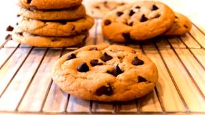 Quantas calorias em 1 Porçoes Cookies Apenas 2 İngredientes?