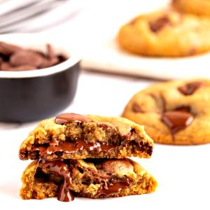 Quantas calorias em 1 Porçoes Cookies Da Confeitaria?