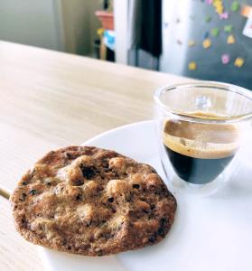 Quantas calorias em 1 Porçoes Cookies De Chocolate La Cucinetta?