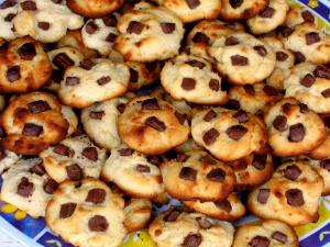 Quantas calorias em 1 Porçoes Cookies - Dia De Folga?