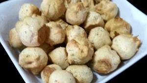 Quantas calorias em 1 Porçoes Coruginha(Pão De Queijo)?