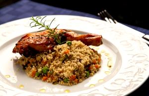 Quantas calorias em 1 Porçoes Couscous Marroquino Com Frango E Legumes?