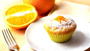 Quantas calorias em 1 Porçoes Cup Cake De Laranja?