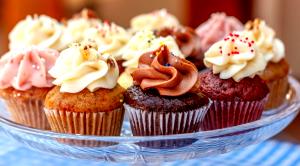 Quantas calorias em 1 Porçoes Cupcake Básico?