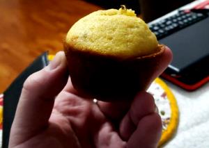 Quantas calorias em 1 Porçoes Cupcake De Fubá Com Erva-Doce?