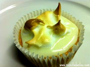 Quantas calorias em 1 Porçoes Cupcake De Limãe E Linhaça?