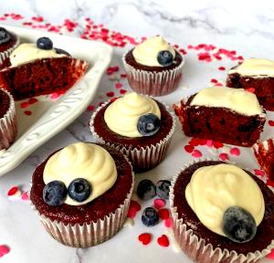 Quantas calorias em 1 Porçoes Cupcake Red Velvet (De Beterraba)?