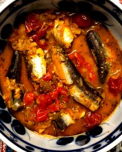 Quantas calorias em 1 Porçoes Escabeche De Sardinha?