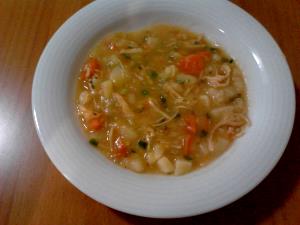 Quantas calorias em 1 Porçoes Frango Desfiado Com Caldo?