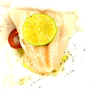 Quantas calorias em 1 Porçoes FILÉ DE PESCADA LIGHT?