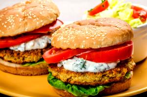 Quantas calorias em 1 Porçoes Hamburguer De Soja Com İnhame?