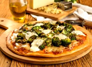 Quantas calorias em 1 Porçoes Massa De Pizza De Brócolis?