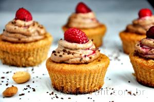 Quantas calorias em 1 Porçoes Muffin Amendoa?