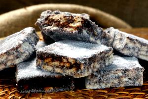 Quantas calorias em 1 Porçoes Palha Italiana?