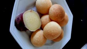 Quantas calorias em 1 Porçoes Pao De Queijo De Batata Doce?