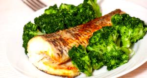 Quantas calorias em 1 Porçoes Pescada Ao Forno Com Brócolis?