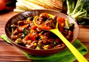 Quantas calorias em 1 Porçoes Picadinho De Verduras Com Charque?