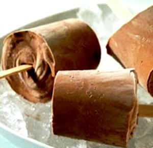Quantas calorias em 1 Porçoes Picolé De Chocolate Fit?