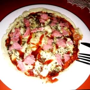 Quantas calorias em 1 Porçoes Pizza Com Massa De Crepioca?