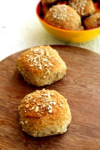 Quantas calorias em 1 Porçoes Pãezinhos İntegrais?