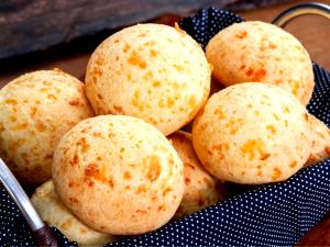 Quantas calorias em 1 Porçoes Pão De Queijo De Tapioca?