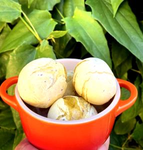 Quantas calorias em 1 Porçoes Pão De Queijo Mandioquinha?