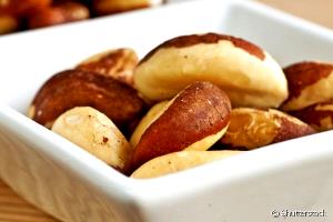 Quantas calorias em 1 Porçoes Queijo De Castanha Do Pará E Amêndoa?