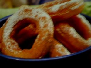 Quantas calorias em 1 Porçoes Rosquinha Delicia?