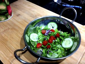 Quantas calorias em 1 Porçoes Salada Bicolor?