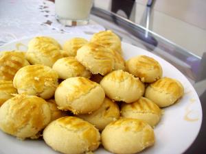 Quantas calorias em 1 Porçoes Salgadinho De Queijo?