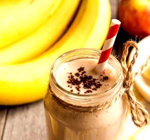 Quantas calorias em 1 Porçoes SMOOTHIE BANANA, MAÇÃ E CANELA?