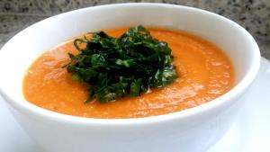 Quantas calorias em 1 Porçoes Sopa Cenoura E Couve?