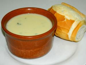 Quantas calorias em 1 Porçoes Sopa Creme De Batata E Cebola?